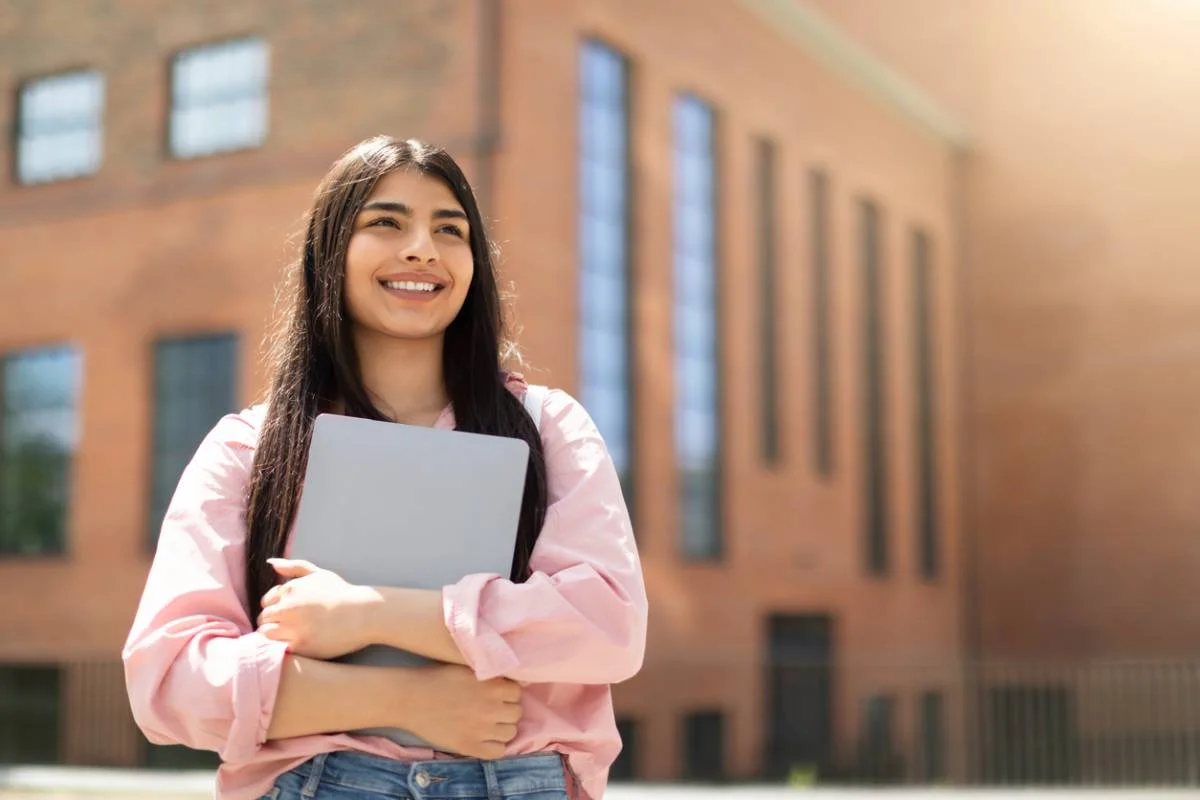 Comment bien vous préparer à la vie universitaire en France ?
